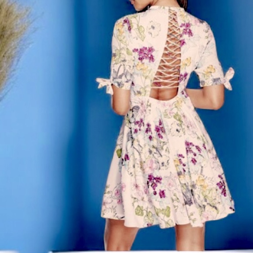 GUESS Aliyah Floral Print Dress ~ Like New